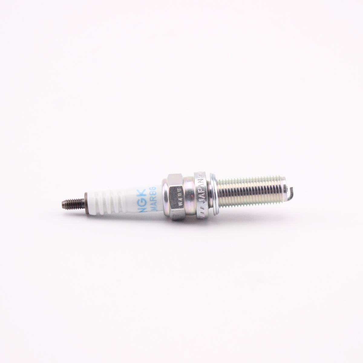 24694 NGK LMAR8G (1)